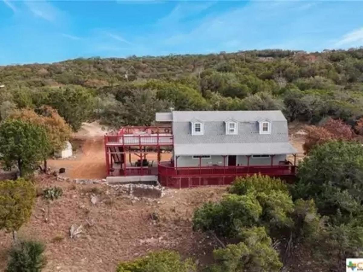 Entire 2Br 2Ba Hilltop View Home Sleeps 7 Pets 4 Acres Jacuzzi Central Ac Kingbeds Free Wifi-Parking Kitchen Washerdryer Starry Terrace Two Sunset Dining Patios Grill Stovetop Oven Fridge Onsitewoodedhiking Wildlife Coveredpatio4Pets & Birds Singing! Marble Falls Exterior foto