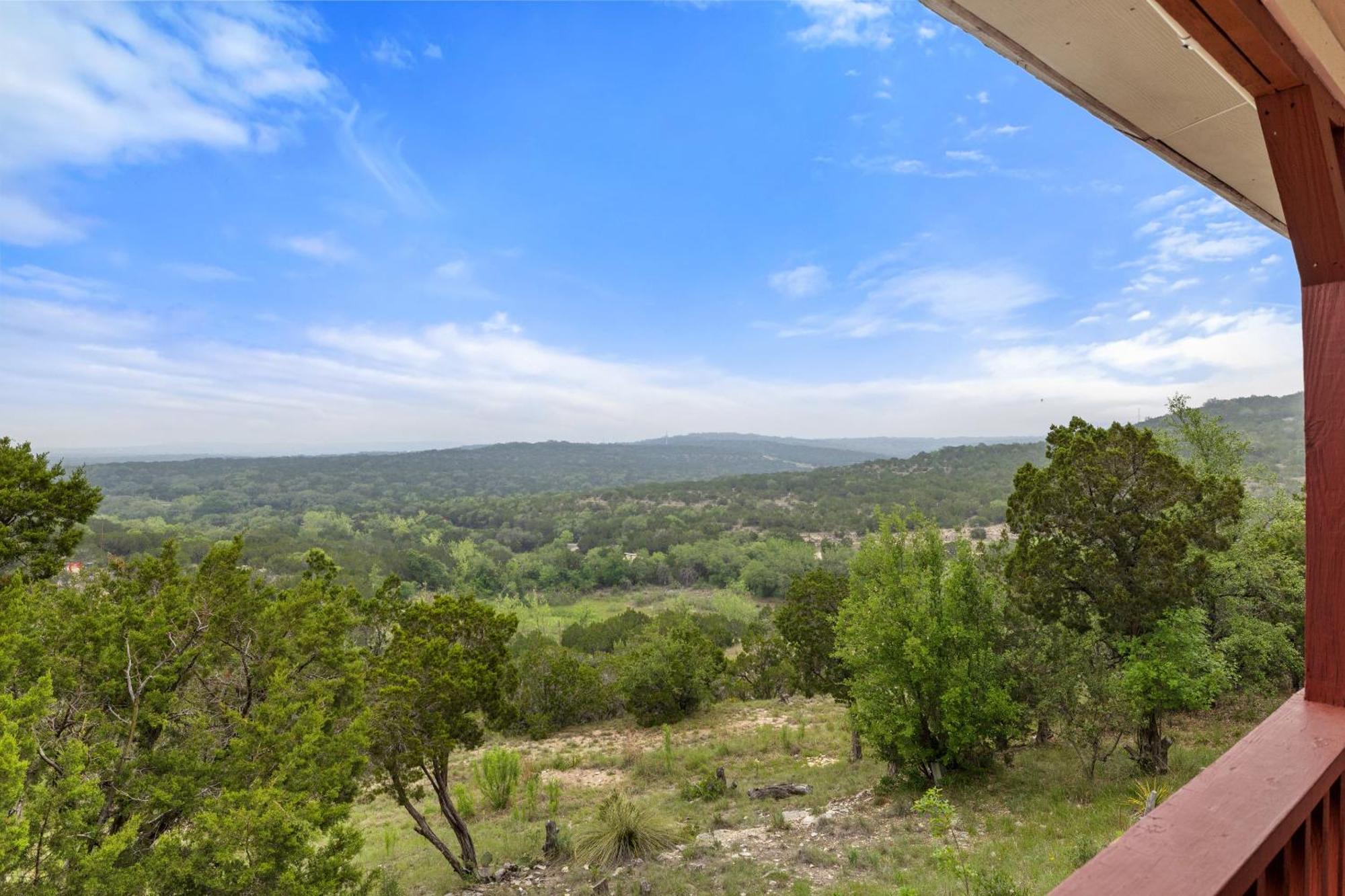 Entire 2Br 2Ba Hilltop View Home Sleeps 7 Pets 4 Acres Jacuzzi Central Ac Kingbeds Free Wifi-Parking Kitchen Washerdryer Starry Terrace Two Sunset Dining Patios Grill Stovetop Oven Fridge Onsitewoodedhiking Wildlife Coveredpatio4Pets & Birds Singing! Marble Falls Exterior foto